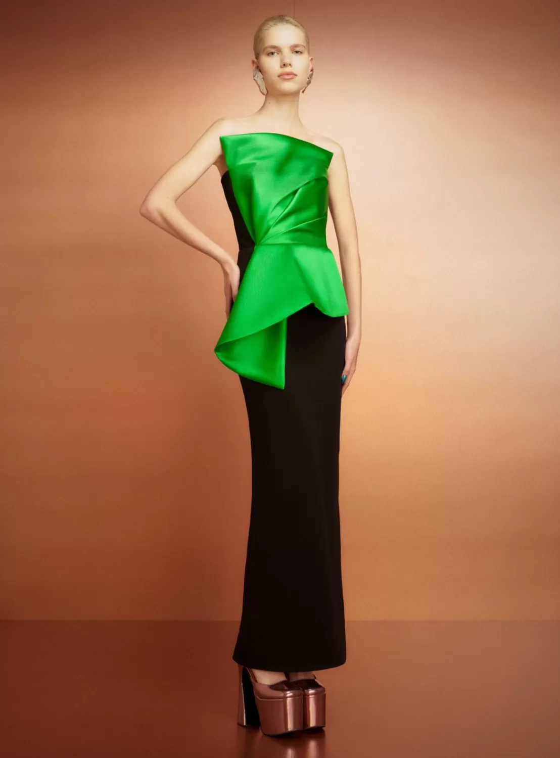 The Zuri Maxi Dress In Bright Green And Black^Solace London Sale