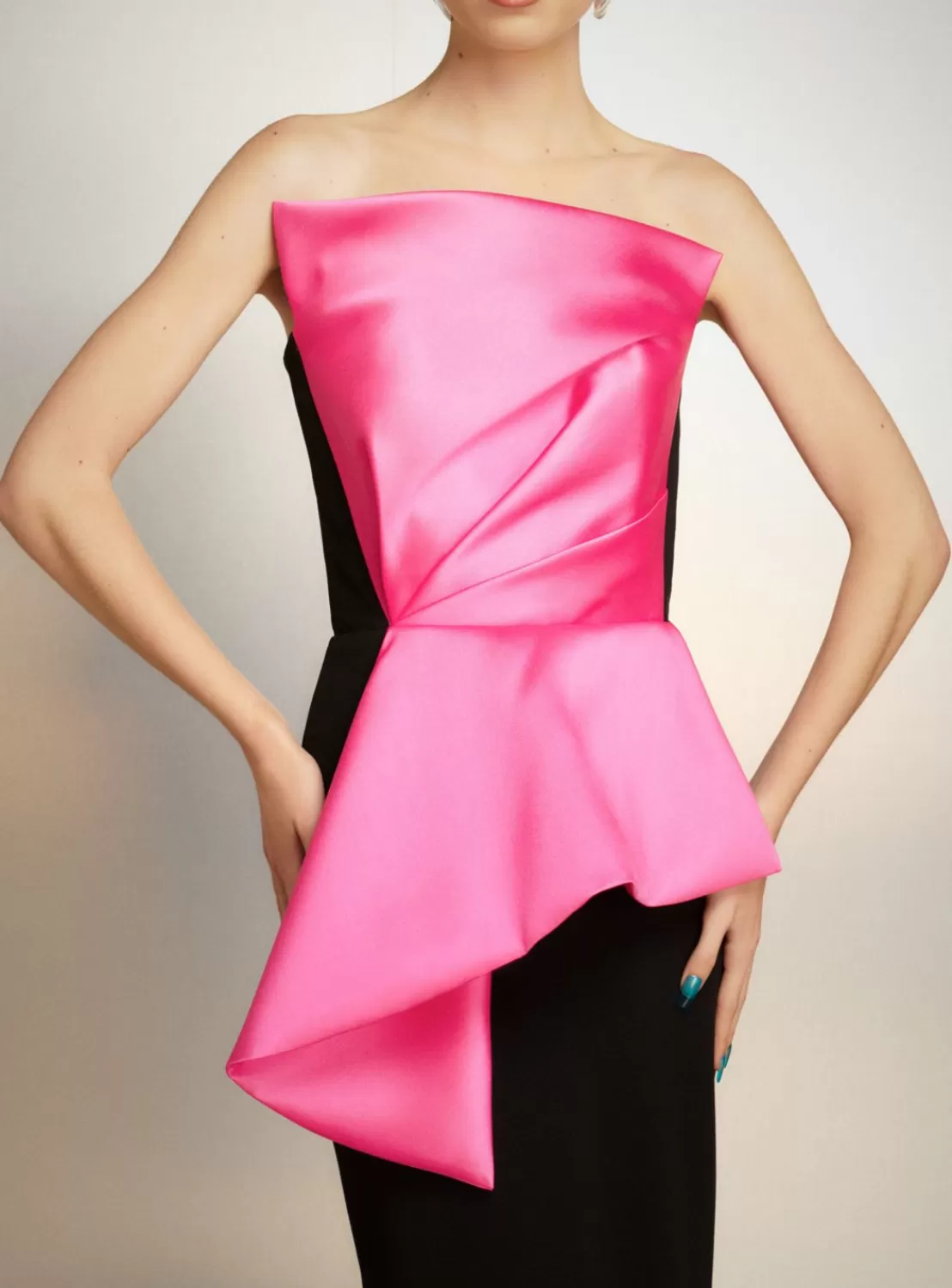 The Zuri Maxi Dress In Pink And Black^Solace London Best
